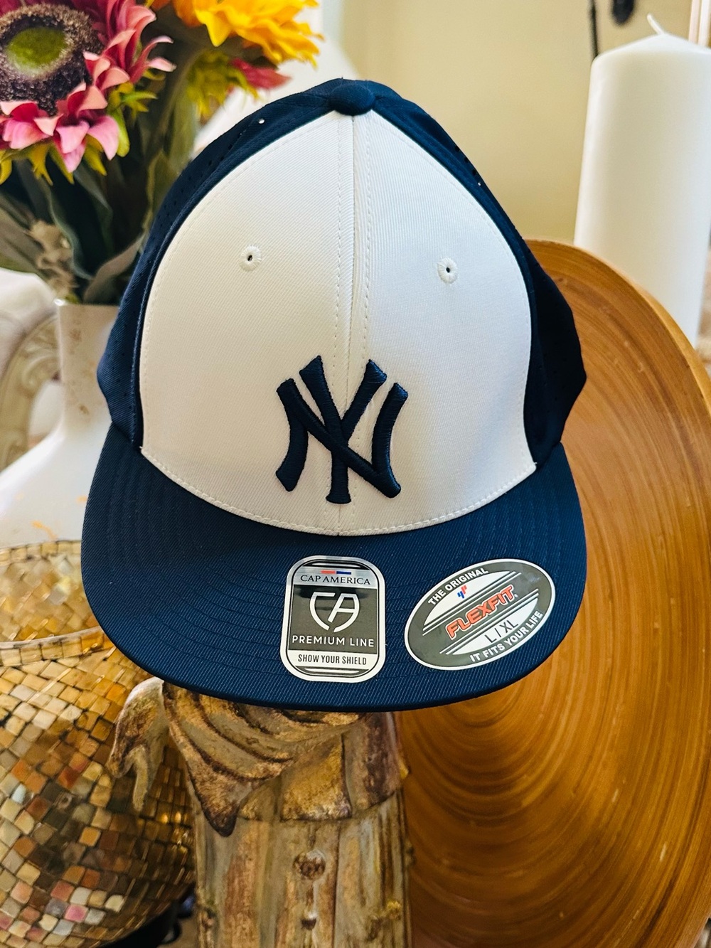 New York Yankees Baseball hat, Embroidered NY, Flex Fit Size L/XL
